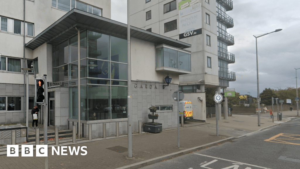 Disparo en Ballymun tras que un niño encuentre un arma abandonada durante persecución policial